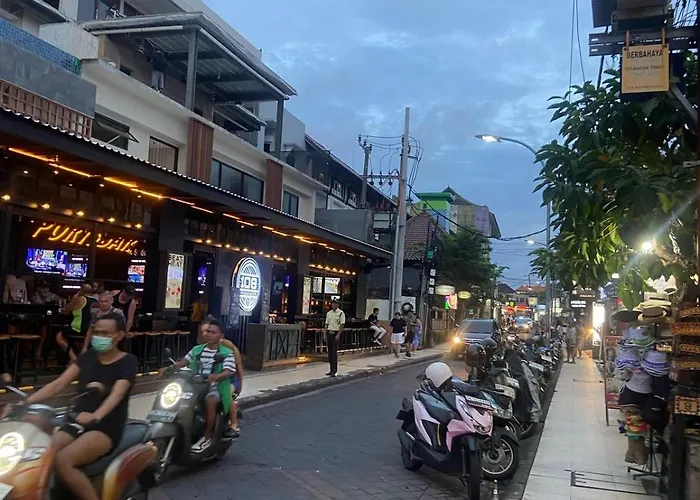 Guest house Cozy Kuta - 1 Minutes To The By Micky Studio2 Legian (Bali)