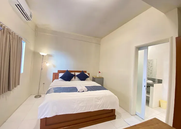 Cozy Kuta - 1 Minutes To The By Micky Studio2 3*